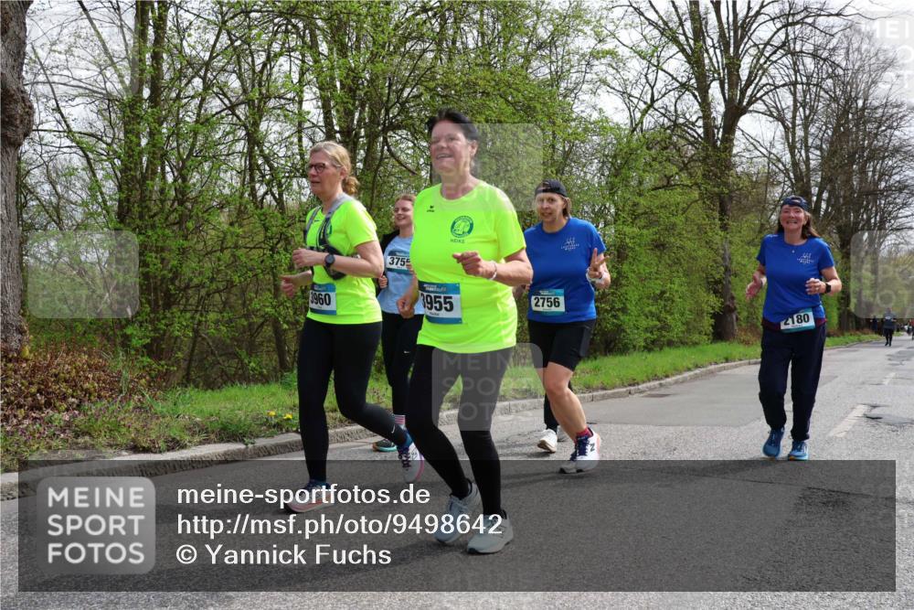 12.04.2026 - 45. Internationalen Wilhelmsburger Insellauf Yannick Fuchs http://msf.ph/oto/9498642 12.04.2026 13:12:15 Laufen 3960, 3755, 3955, 2756, 180 meine-sportfotos.de