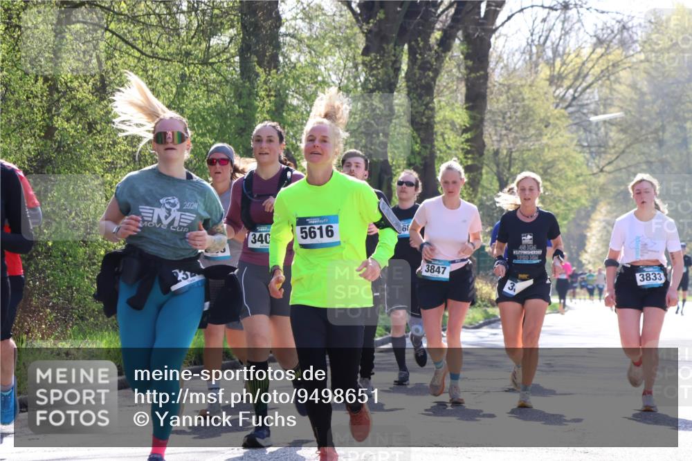 12.04.2026 - 45. Internationalen Wilhelmsburger Insellauf Yannick Fuchs http://msf.ph/oto/9498651 12.04.2026 10:58:51 Laufen 2024, 23, 340, 5616, 3847, 45, 2013, 1930, 3833 meine-sportfotos.de
