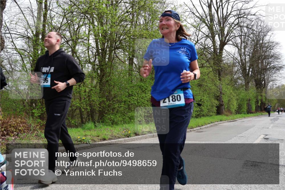 12.04.2026 - 45. Internationalen Wilhelmsburger Insellauf Yannick Fuchs http://msf.ph/oto/9498659 12.04.2026 13:12:16 Laufen 3756, 2180 meine-sportfotos.de