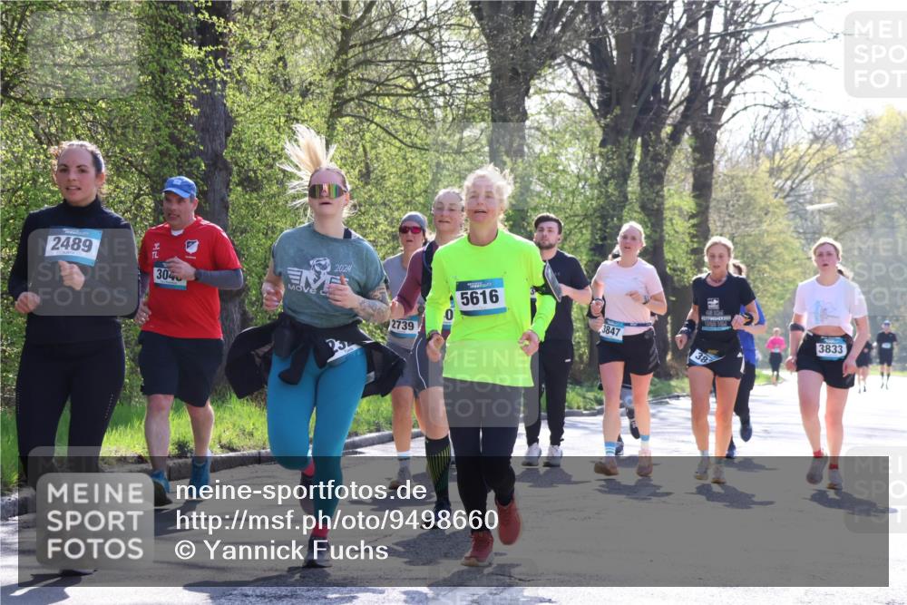 12.04.2026 - 45. Internationalen Wilhelmsburger Insellauf Yannick Fuchs http://msf.ph/oto/9498660 12.04.2026 10:58:51 Laufen 2489, 304, 2024, 2739, 5616, 3847, 45, 2023, 38, 3833 meine-sportfotos.de