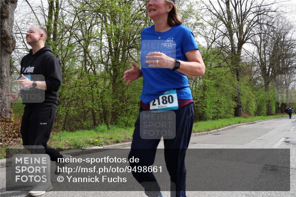 12.04.2026 - 45. Internationalen Wilhelmsburger Insellauf Yannick Fuchs http://msf.ph/oto/9498661 12.04.2026 13:12:16 Laufen 2180 meine-sportfotos.de