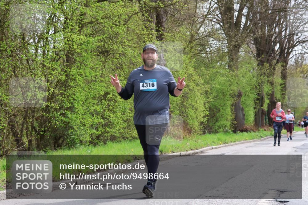 12.04.2026 - 45. Internationalen Wilhelmsburger Insellauf Yannick Fuchs http://msf.ph/oto/9498664 12.04.2026 13:12:28 Laufen 4316, 4124 meine-sportfotos.de