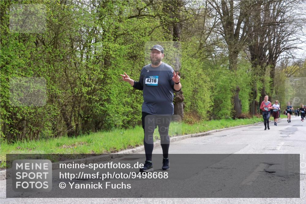 12.04.2026 - 45. Internationalen Wilhelmsburger Insellauf Yannick Fuchs http://msf.ph/oto/9498668 12.04.2026 13:12:28 Laufen 4316 meine-sportfotos.de