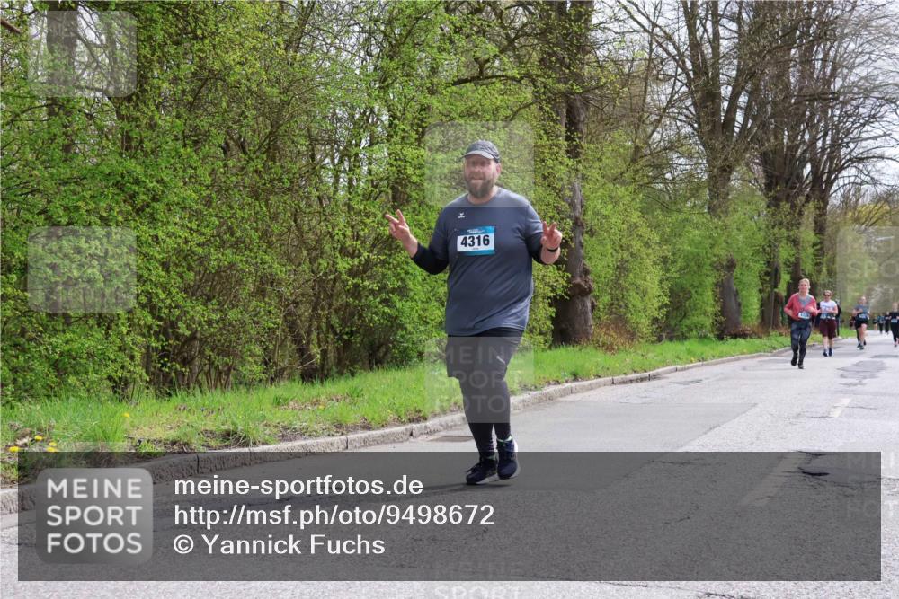12.04.2026 - 45. Internationalen Wilhelmsburger Insellauf Yannick Fuchs http://msf.ph/oto/9498672 12.04.2026 13:12:29 Laufen 4316, 4124 meine-sportfotos.de