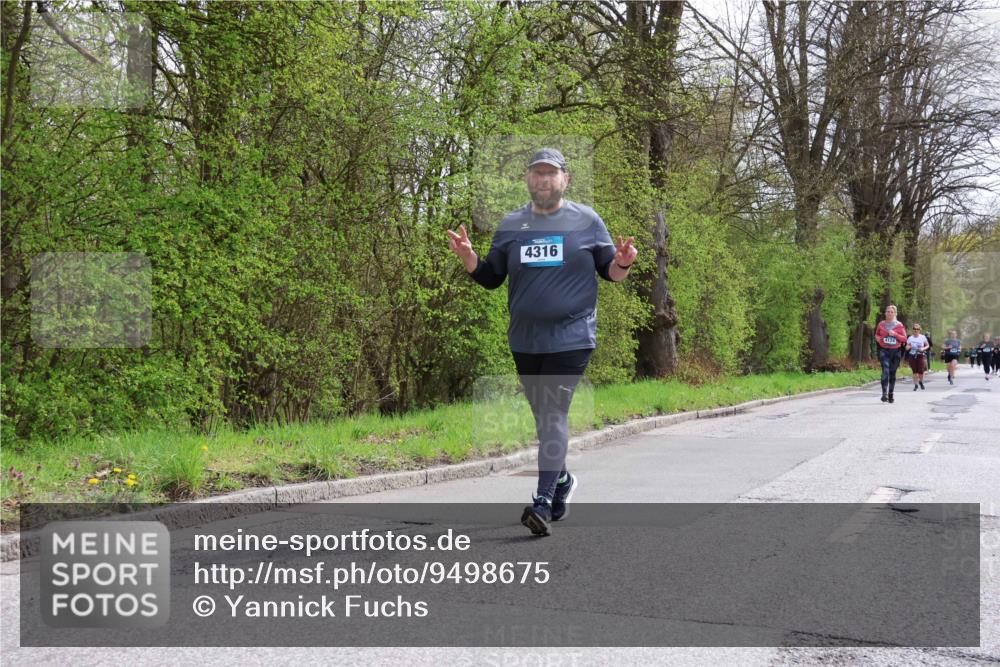 12.04.2026 - 45. Internationalen Wilhelmsburger Insellauf Yannick Fuchs http://msf.ph/oto/9498675 12.04.2026 13:12:29 Laufen 4316, 4124 meine-sportfotos.de