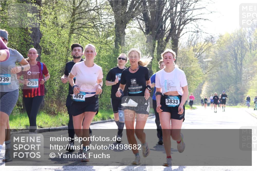 12.04.2026 - 45. Internationalen Wilhelmsburger Insellauf Yannick Fuchs http://msf.ph/oto/9498682 12.04.2026 10:58:54 Laufen 739, 2753, 3847, 28, 45, 2023, 1920, 3833 meine-sportfotos.de