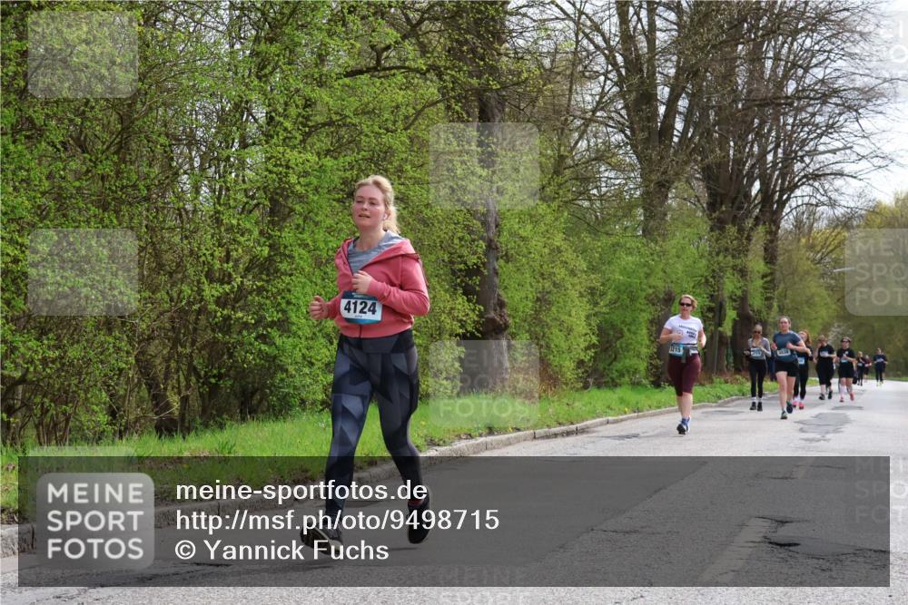 12.04.2026 - 45. Internationalen Wilhelmsburger Insellauf Yannick Fuchs http://msf.ph/oto/9498715 12.04.2026 13:12:35 Laufen 4124, 1215 meine-sportfotos.de