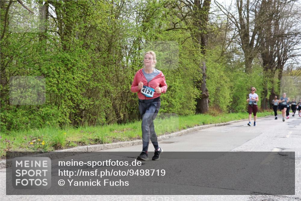 12.04.2026 - 45. Internationalen Wilhelmsburger Insellauf Yannick Fuchs http://msf.ph/oto/9498719 12.04.2026 13:12:36 Laufen 4124 meine-sportfotos.de