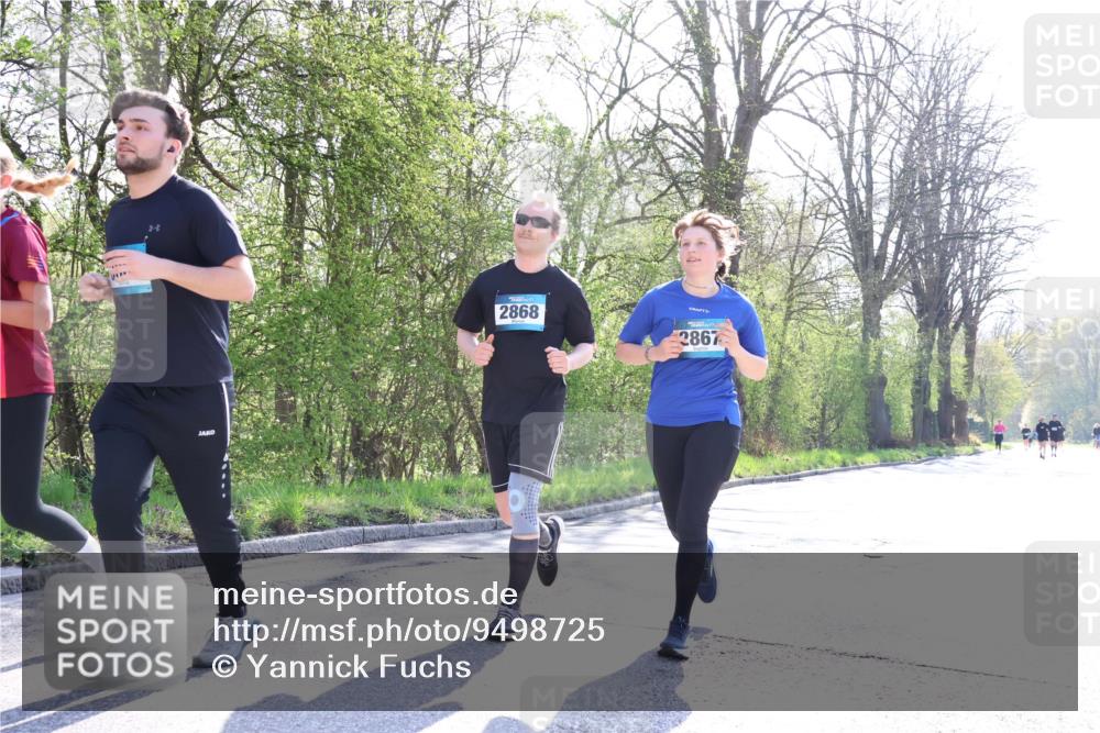 12.04.2026 - 45. Internationalen Wilhelmsburger Insellauf Yannick Fuchs http://msf.ph/oto/9498725 12.04.2026 10:58:57 Laufen 2868, 2867 meine-sportfotos.de