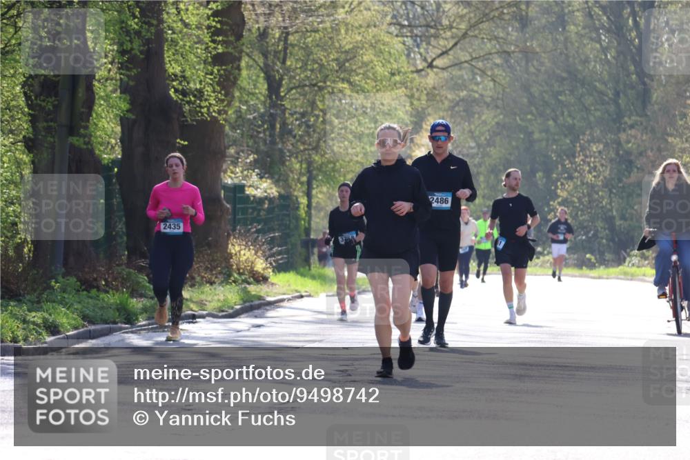 12.04.2026 - 45. Internationalen Wilhelmsburger Insellauf Yannick Fuchs http://msf.ph/oto/9498742 12.04.2026 10:59:06 Laufen 2435, 2486 meine-sportfotos.de
