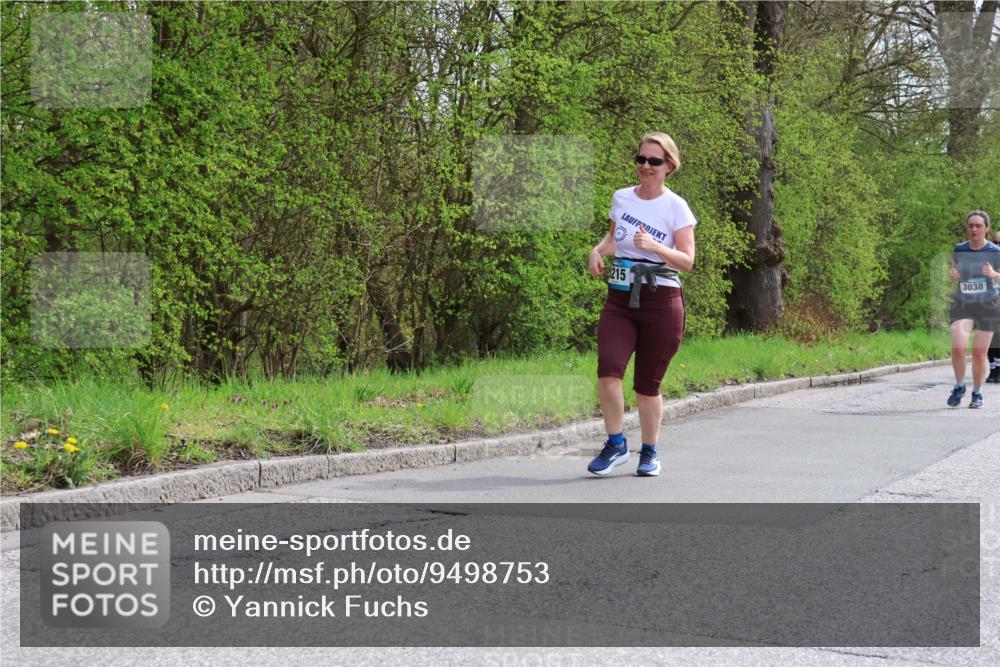 12.04.2026 - 45. Internationalen Wilhelmsburger Insellauf Yannick Fuchs http://msf.ph/oto/9498753 12.04.2026 13:12:40 Laufen 215, 3038 meine-sportfotos.de