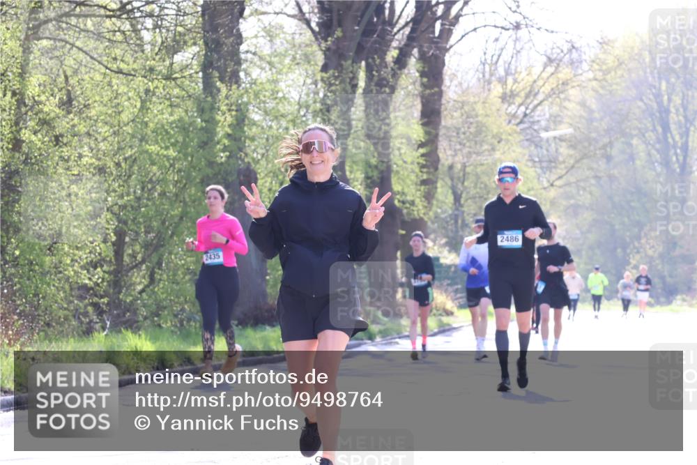 12.04.2026 - 45. Internationalen Wilhelmsburger Insellauf Yannick Fuchs http://msf.ph/oto/9498764 12.04.2026 10:59:12 Laufen 2435, 2486 meine-sportfotos.de