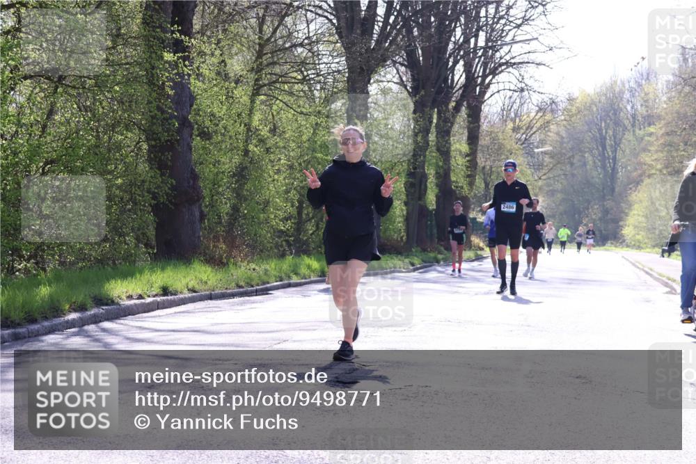 12.04.2026 - 45. Internationalen Wilhelmsburger Insellauf Yannick Fuchs http://msf.ph/oto/9498771 12.04.2026 10:59:13 Laufen 2486 meine-sportfotos.de