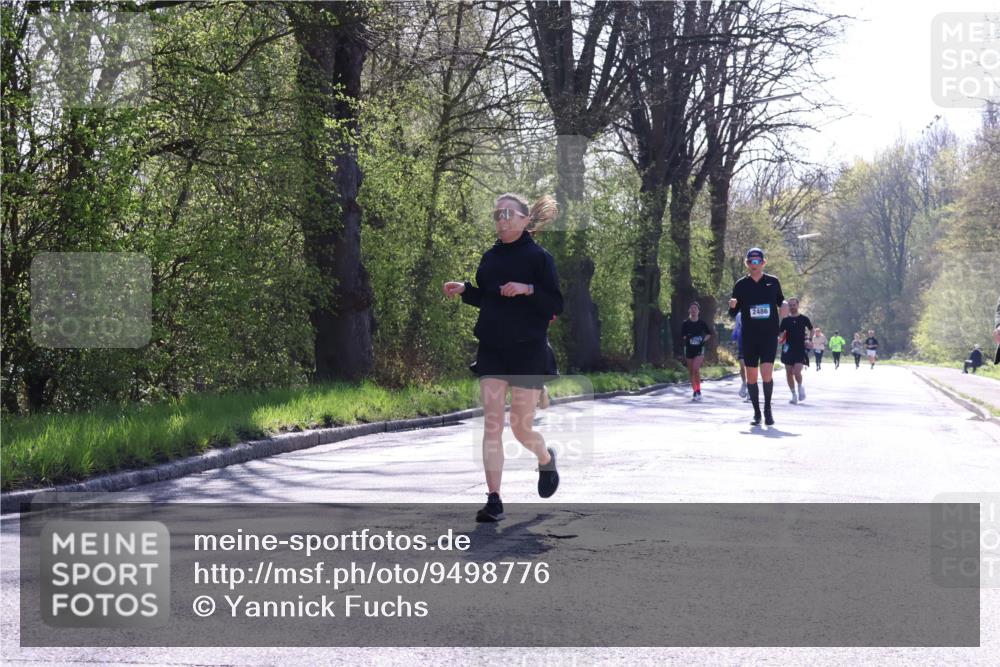 12.04.2026 - 45. Internationalen Wilhelmsburger Insellauf Yannick Fuchs http://msf.ph/oto/9498776 12.04.2026 10:59:13 Laufen 2486 meine-sportfotos.de