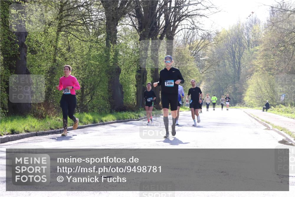 12.04.2026 - 45. Internationalen Wilhelmsburger Insellauf Yannick Fuchs http://msf.ph/oto/9498781 12.04.2026 10:59:14 Laufen 2435, 3758, 2486 meine-sportfotos.de