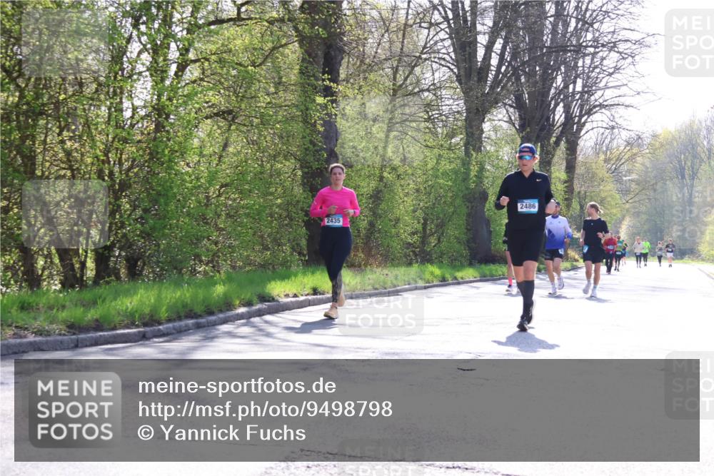 12.04.2026 - 45. Internationalen Wilhelmsburger Insellauf Yannick Fuchs http://msf.ph/oto/9498798 12.04.2026 10:59:16 Laufen 2435, 2486 meine-sportfotos.de