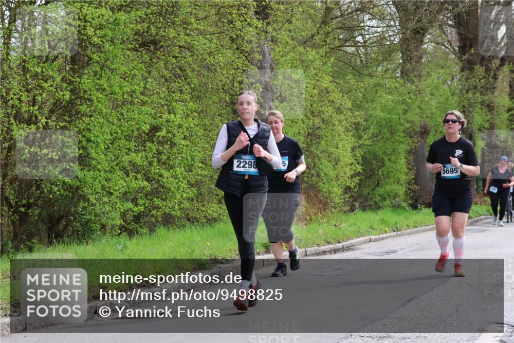 12.04.2026 - 45. Internationalen Wilhelmsburger Insellauf Yannick Fuchs http://msf.ph/oto/9498825 12.04.2026 13:12:48 Laufen 2298, 5, 5695 meine-sportfotos.de