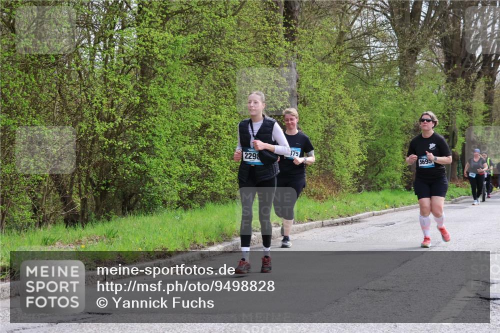 12.04.2026 - 45. Internationalen Wilhelmsburger Insellauf Yannick Fuchs http://msf.ph/oto/9498828 12.04.2026 13:12:49 Laufen 2298, 375, 5695 meine-sportfotos.de