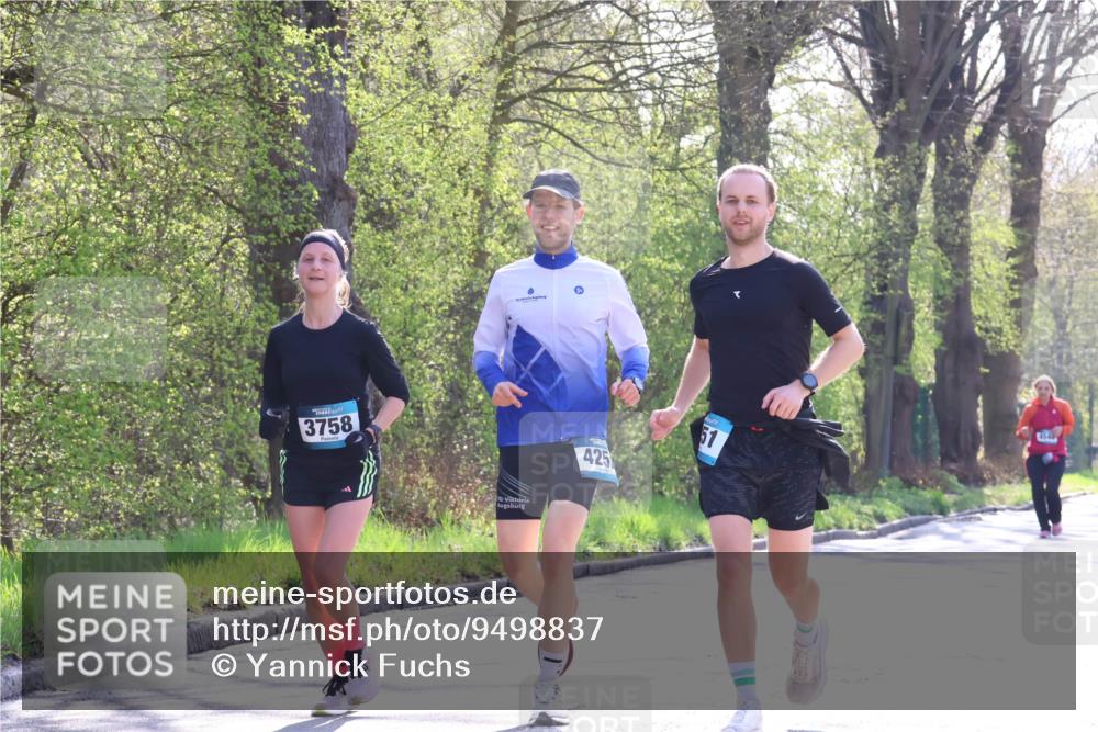 12.04.2026 - 45. Internationalen Wilhelmsburger Insellauf Yannick Fuchs http://msf.ph/oto/9498837 12.04.2026 10:59:21 Laufen 3758, 425, 51, 4540 meine-sportfotos.de