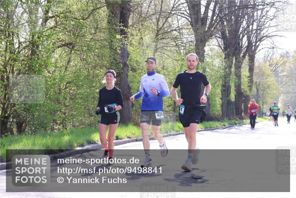12.04.2026 - 45. Internationalen Wilhelmsburger Insellauf Yannick Fuchs http://msf.ph/oto/9498841 12.04.2026 10:59:21 Laufen 425 meine-sportfotos.de