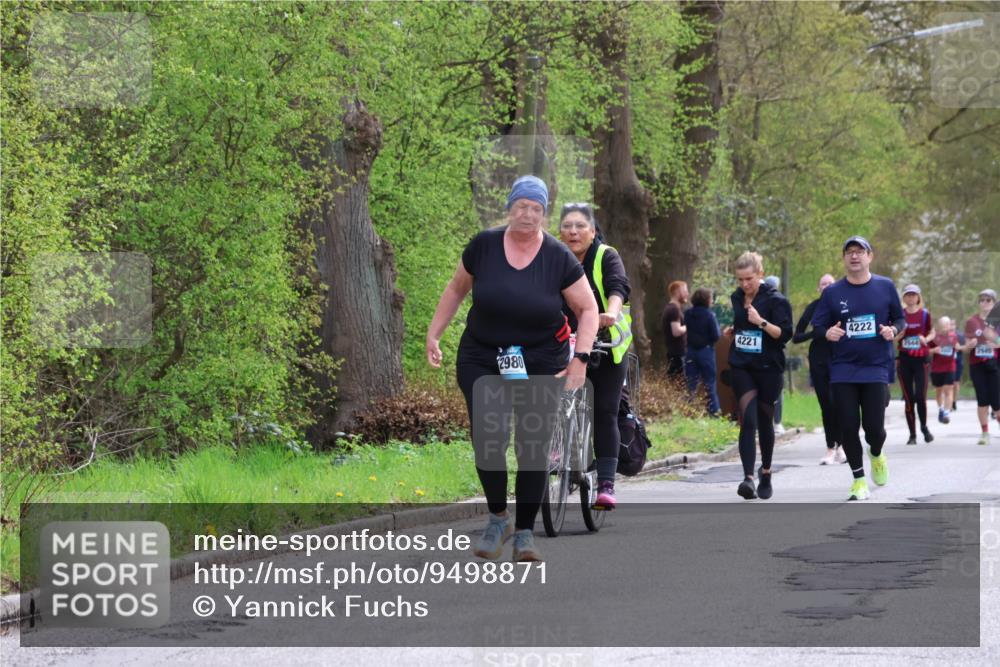 12.04.2026 - 45. Internationalen Wilhelmsburger Insellauf Yannick Fuchs http://msf.ph/oto/9498871 12.04.2026 13:12:55 Laufen 2980, 4221, 4222, 2644 meine-sportfotos.de