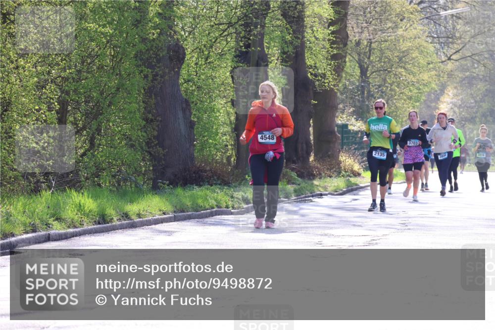 12.04.2026 - 45. Internationalen Wilhelmsburger Insellauf Yannick Fuchs http://msf.ph/oto/9498872 12.04.2026 10:59:24 Laufen 4548, 2135, 3703, 3844, 2816 meine-sportfotos.de