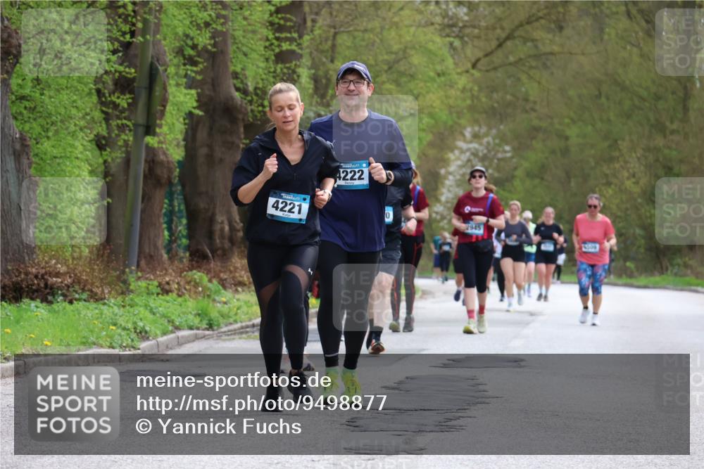 12.04.2026 - 45. Internationalen Wilhelmsburger Insellauf Yannick Fuchs http://msf.ph/oto/9498877 12.04.2026 13:13:02 Laufen 4221, 4222, 0, 2945 meine-sportfotos.de