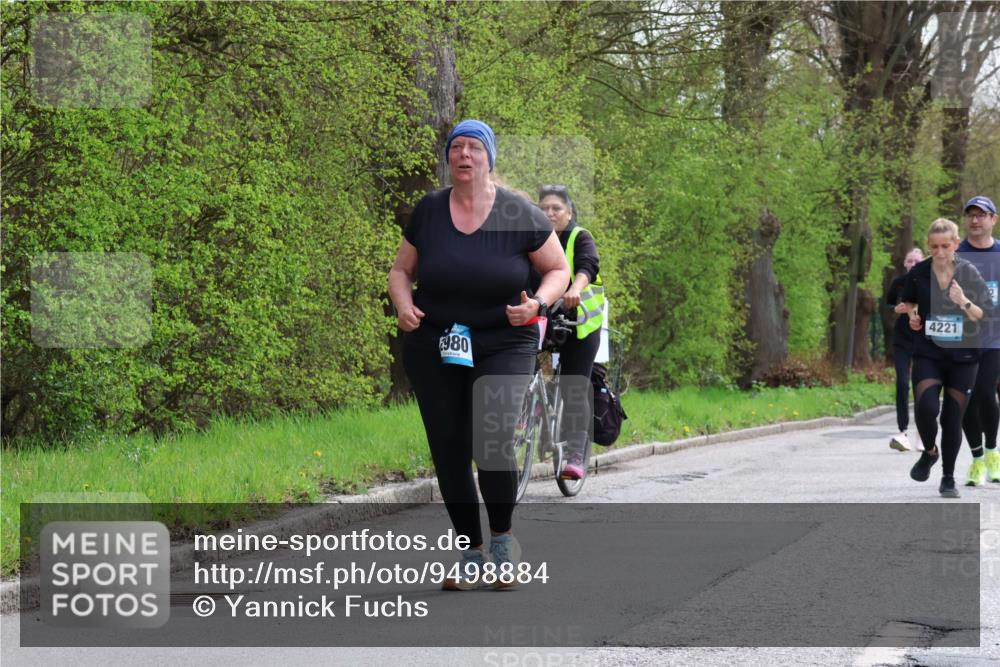 12.04.2026 - 45. Internationalen Wilhelmsburger Insellauf Yannick Fuchs http://msf.ph/oto/9498884 12.04.2026 13:13:04 Laufen 980, 4221 meine-sportfotos.de