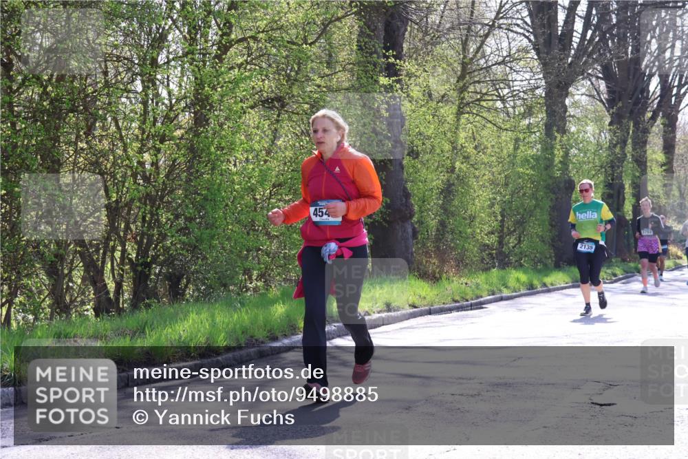 12.04.2026 - 45. Internationalen Wilhelmsburger Insellauf Yannick Fuchs http://msf.ph/oto/9498885 12.04.2026 10:59:31 Laufen 454, 2135, 3703 meine-sportfotos.de