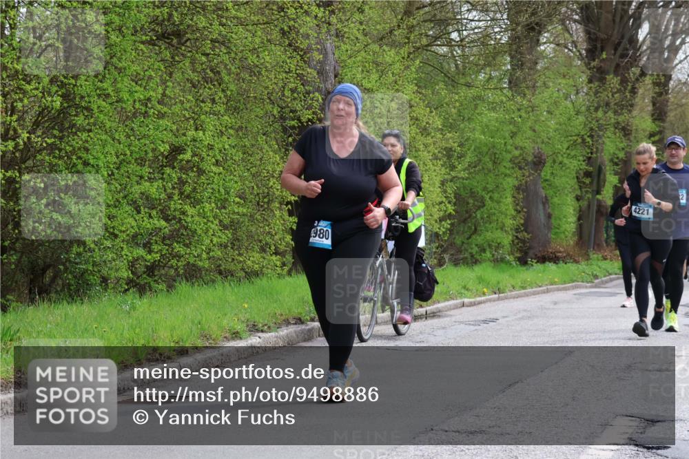 12.04.2026 - 45. Internationalen Wilhelmsburger Insellauf Yannick Fuchs http://msf.ph/oto/9498886 12.04.2026 13:13:04 Laufen 980, 4221 meine-sportfotos.de