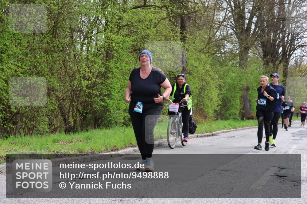 12.04.2026 - 45. Internationalen Wilhelmsburger Insellauf Yannick Fuchs http://msf.ph/oto/9498888 12.04.2026 13:13:06 Laufen 80, 4221 meine-sportfotos.de