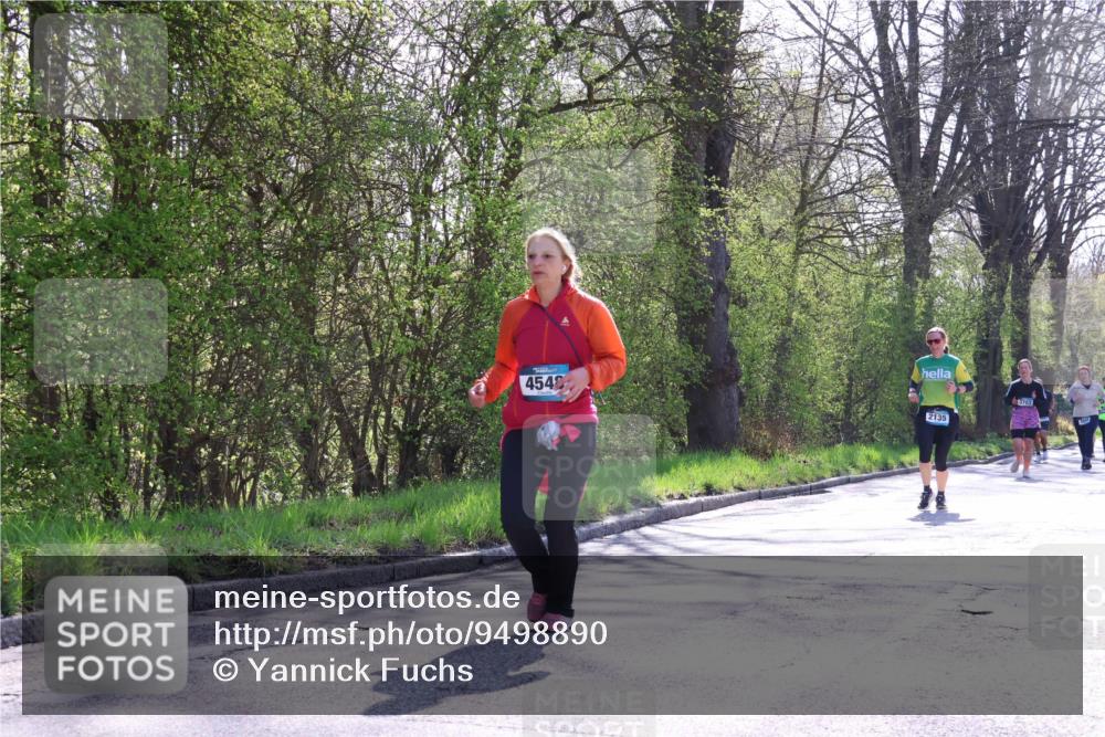12.04.2026 - 45. Internationalen Wilhelmsburger Insellauf Yannick Fuchs http://msf.ph/oto/9498890 12.04.2026 10:59:32 Laufen 4542, 2135, 3703 meine-sportfotos.de