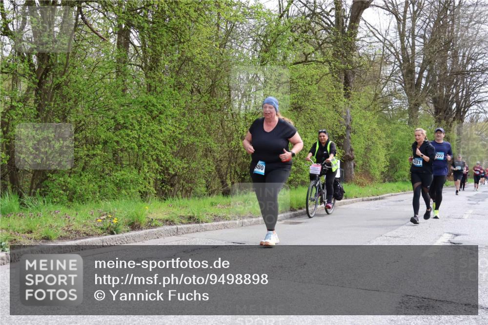 12.04.2026 - 45. Internationalen Wilhelmsburger Insellauf Yannick Fuchs http://msf.ph/oto/9498898 12.04.2026 13:13:07 Laufen 80, 4221, 1222 meine-sportfotos.de