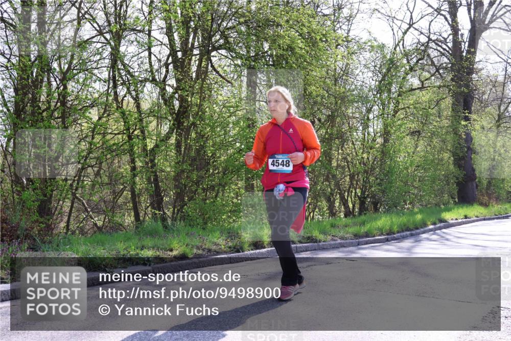 12.04.2026 - 45. Internationalen Wilhelmsburger Insellauf Yannick Fuchs http://msf.ph/oto/9498900 12.04.2026 10:59:33 Laufen 4548 meine-sportfotos.de