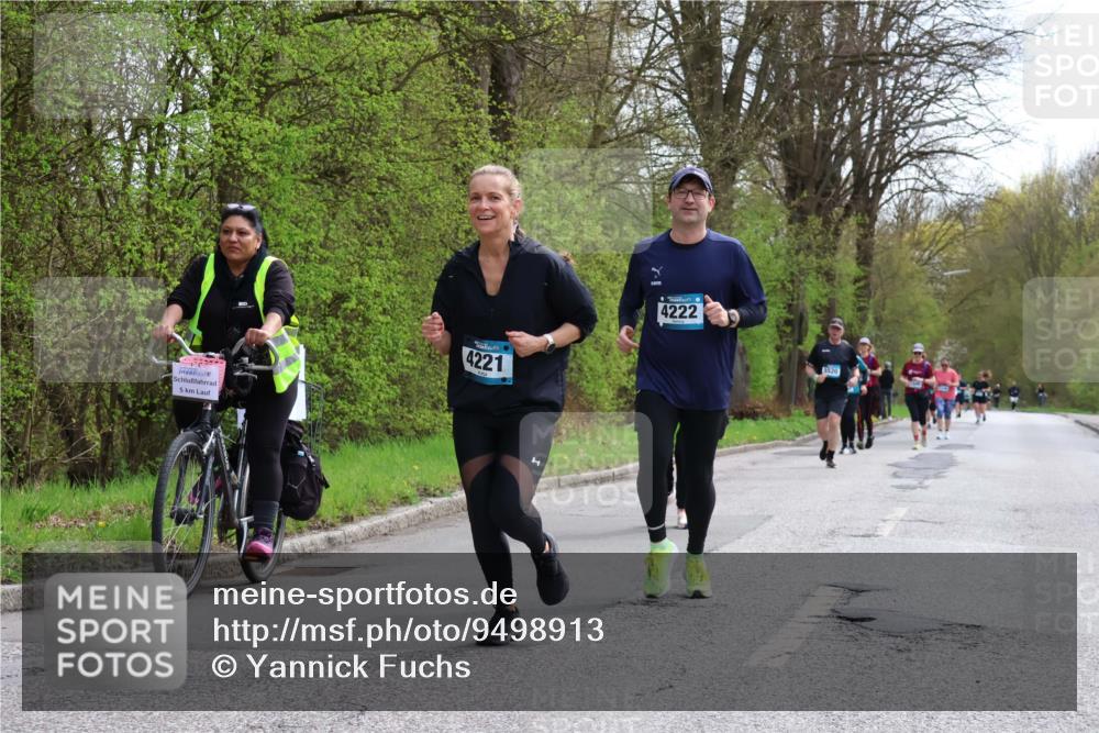 12.04.2026 - 45. Internationalen Wilhelmsburger Insellauf Yannick Fuchs http://msf.ph/oto/9498913 12.04.2026 13:13:08 Laufen 5, 4221, 4222, 5520 meine-sportfotos.de