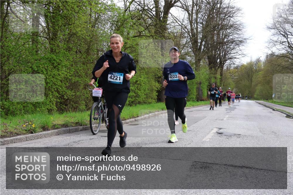 12.04.2026 - 45. Internationalen Wilhelmsburger Insellauf Yannick Fuchs http://msf.ph/oto/9498926 12.04.2026 13:13:09 Laufen 5, 4221, 4222 meine-sportfotos.de