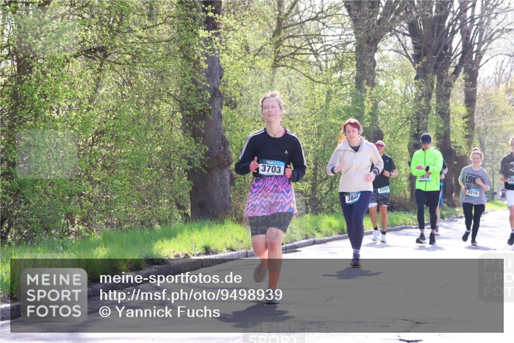 12.04.2026 - 45. Internationalen Wilhelmsburger Insellauf Yannick Fuchs http://msf.ph/oto/9498939 12.04.2026 10:59:38 Laufen 3703, 3844, 3202, 2916, 19, 2816, 28 meine-sportfotos.de