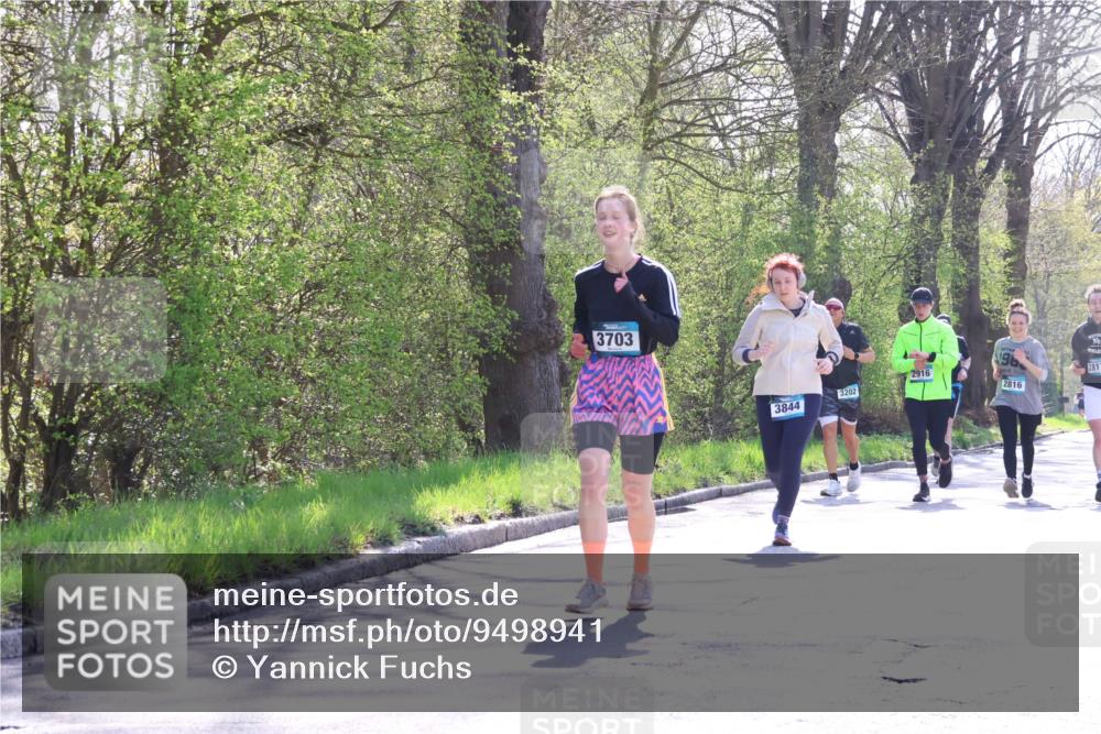12.04.2026 - 45. Internationalen Wilhelmsburger Insellauf Yannick Fuchs http://msf.ph/oto/9498941 12.04.2026 10:59:38 Laufen 3703, 3844, 3202, 2916, 2816, 2811 meine-sportfotos.de