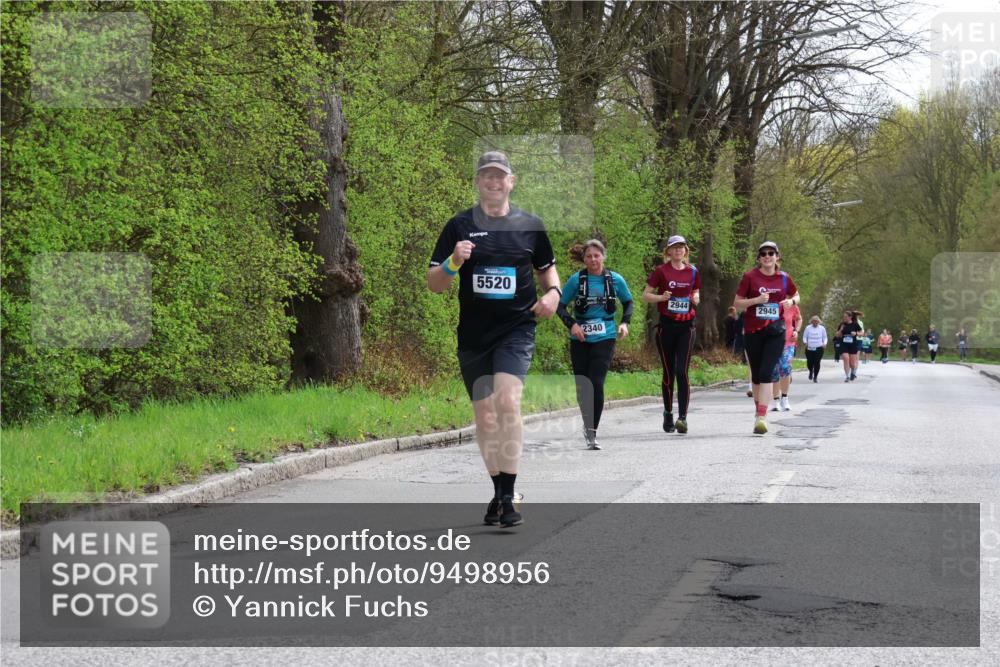 12.04.2026 - 45. Internationalen Wilhelmsburger Insellauf Yannick Fuchs http://msf.ph/oto/9498956 12.04.2026 13:13:14 Laufen 5520, 2340, 2944, 2945 meine-sportfotos.de