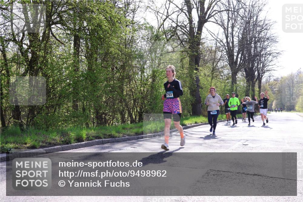 12.04.2026 - 45. Internationalen Wilhelmsburger Insellauf Yannick Fuchs http://msf.ph/oto/9498962 12.04.2026 10:59:39 Laufen 3703, 3844, 1965, 2816 meine-sportfotos.de