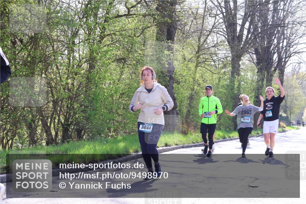 12.04.2026 - 45. Internationalen Wilhelmsburger Insellauf Yannick Fuchs http://msf.ph/oto/9498970 12.04.2026 10:59:40 Laufen 3844, 2817, 2916, 1965, 2816 meine-sportfotos.de