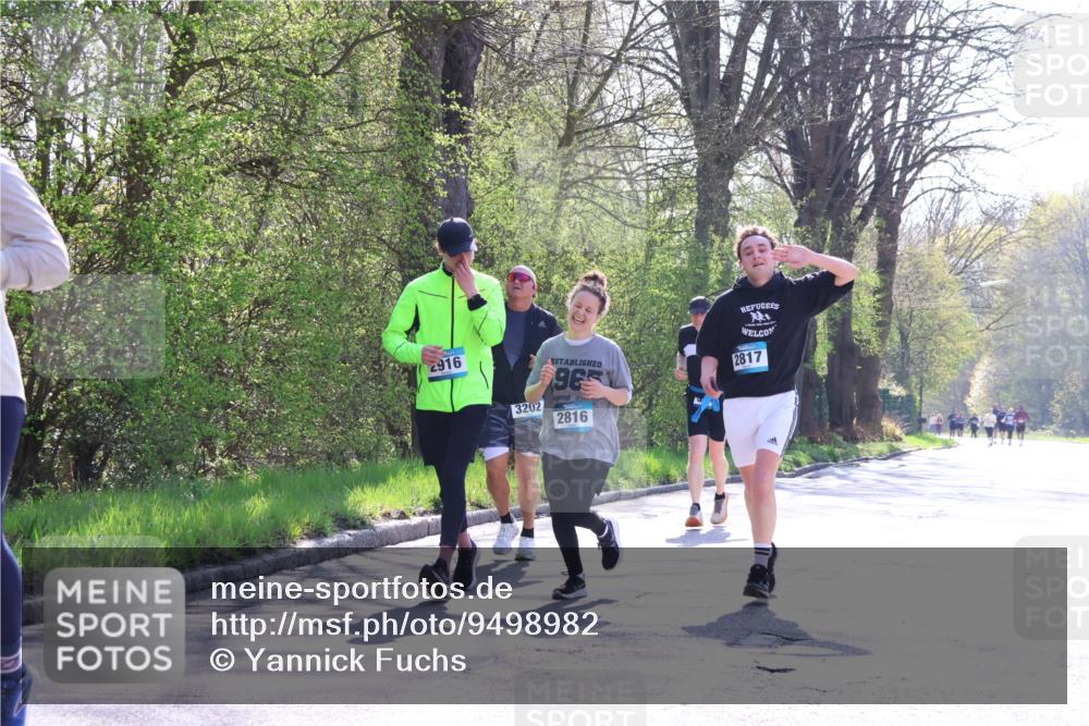 12.04.2026 - 45. Internationalen Wilhelmsburger Insellauf Yannick Fuchs http://msf.ph/oto/9498982 12.04.2026 10:59:42 Laufen 2916, 3202, 965, 2816, 2817 meine-sportfotos.de