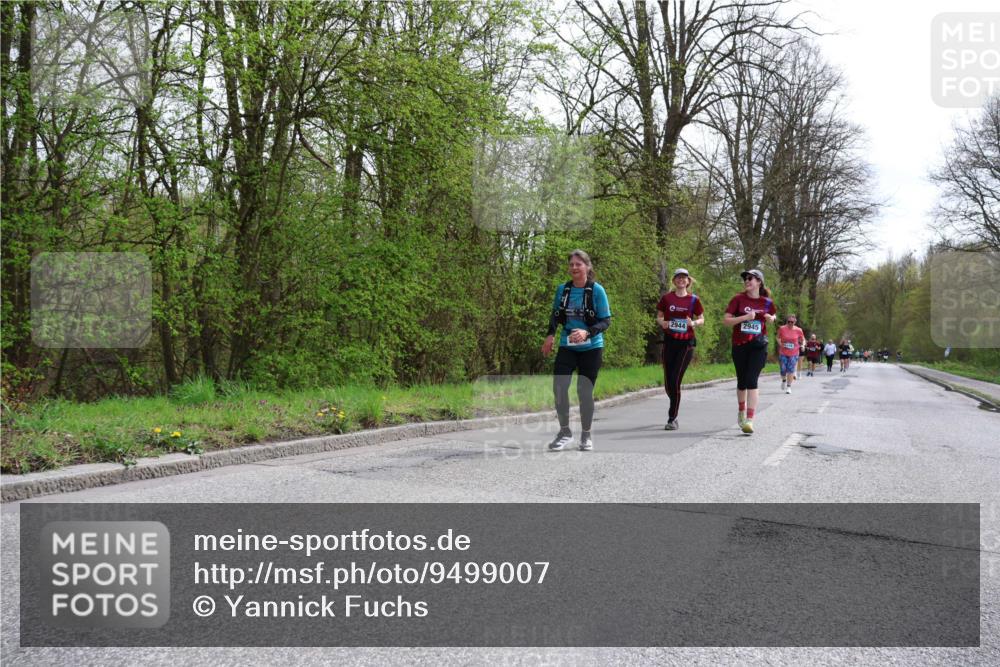 12.04.2026 - 45. Internationalen Wilhelmsburger Insellauf Yannick Fuchs http://msf.ph/oto/9499007 12.04.2026 13:13:19 Laufen 2944, 2945 meine-sportfotos.de