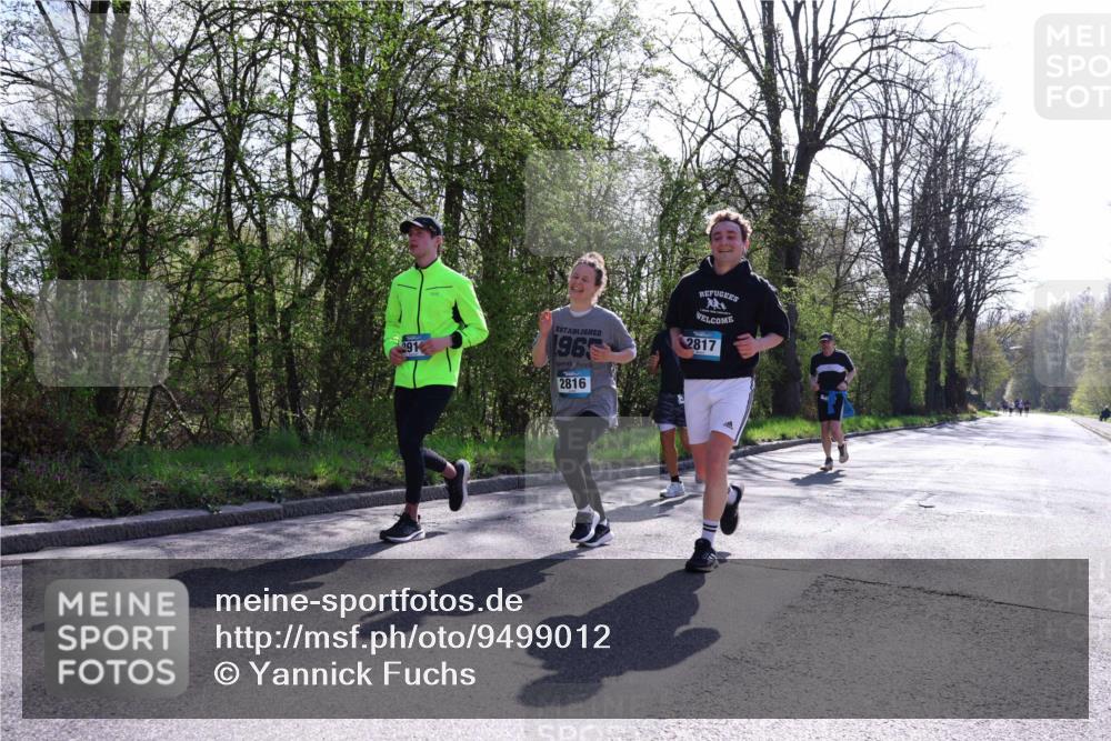 12.04.2026 - 45. Internationalen Wilhelmsburger Insellauf Yannick Fuchs http://msf.ph/oto/9499012 12.04.2026 10:59:44 Laufen 291, 1965, 2816, 2817 meine-sportfotos.de