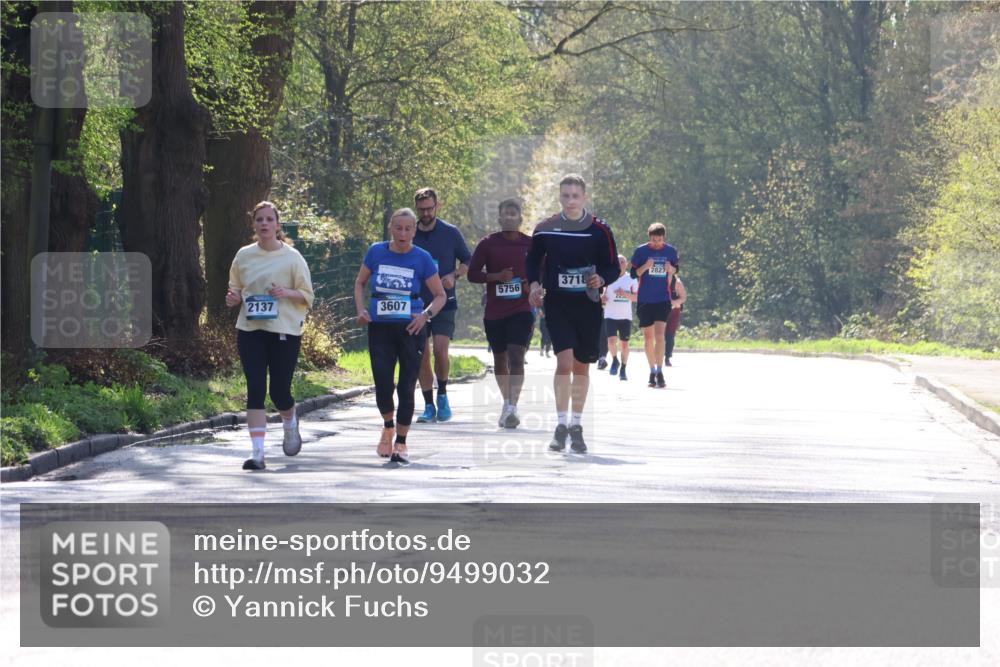 12.04.2026 - 45. Internationalen Wilhelmsburger Insellauf Yannick Fuchs http://msf.ph/oto/9499032 12.04.2026 11:00:07 Laufen 2823, 3718, 5756, 3607, 2137 meine-sportfotos.de