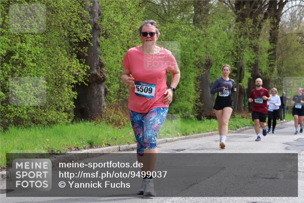 12.04.2026 - 45. Internationalen Wilhelmsburger Insellauf Yannick Fuchs http://msf.ph/oto/9499037 12.04.2026 13:13:22 Laufen 5509, 3800, 4900, 4547 meine-sportfotos.de