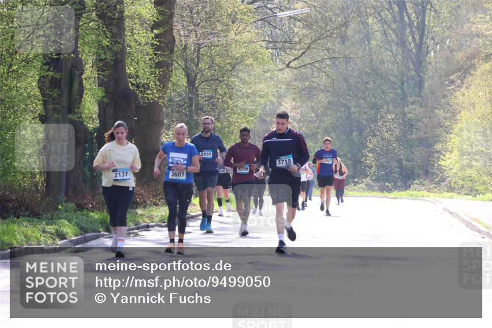 12.04.2026 - 45. Internationalen Wilhelmsburger Insellauf Yannick Fuchs http://msf.ph/oto/9499050 12.04.2026 11:00:09 Laufen 2137, 3607, 2410, 3718, 2823, 1330, 5756 meine-sportfotos.de