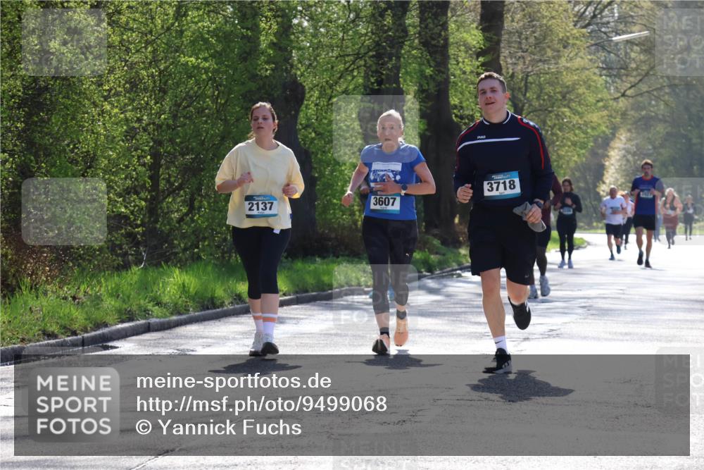 12.04.2026 - 45. Internationalen Wilhelmsburger Insellauf Yannick Fuchs http://msf.ph/oto/9499068 12.04.2026 11:00:15 Laufen 3607, 2137, 3718 meine-sportfotos.de