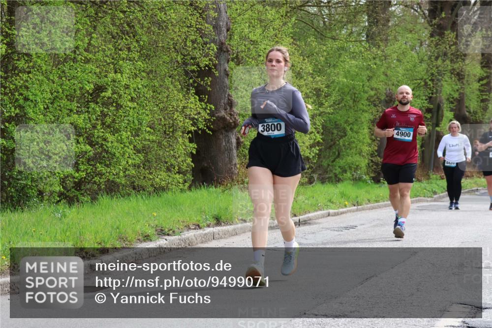 12.04.2026 - 45. Internationalen Wilhelmsburger Insellauf Yannick Fuchs http://msf.ph/oto/9499071 12.04.2026 13:13:26 Laufen 3800, 10, 4900, 442 meine-sportfotos.de