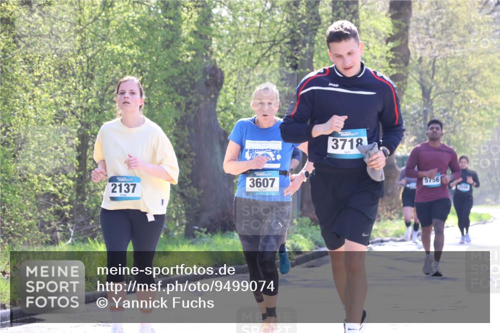 12.04.2026 - 45. Internationalen Wilhelmsburger Insellauf Yannick Fuchs http://msf.ph/oto/9499074 12.04.2026 11:00:16 Laufen 2137, 26, 3718, 3607, 5756 meine-sportfotos.de